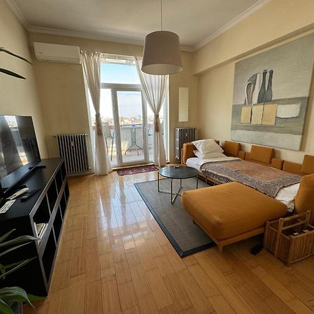 Great View Apartment In The Center Of The City Бухарест Экстерьер фото